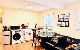 13 Mins To Downtown-Free Parking Near Joyce Skytrain -2 Beds